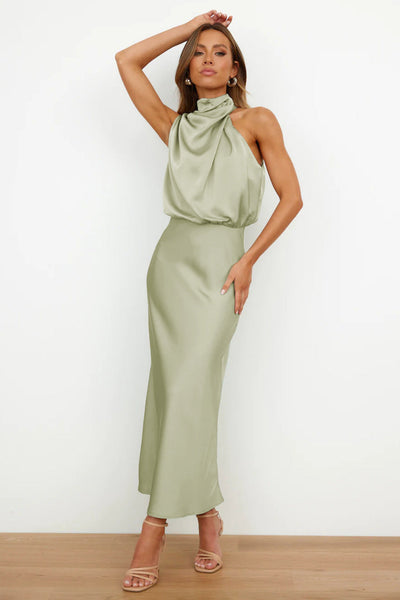 Thyra™ – Robe