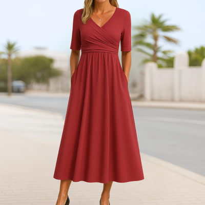 Camélia™ – Robe plissée à col en V