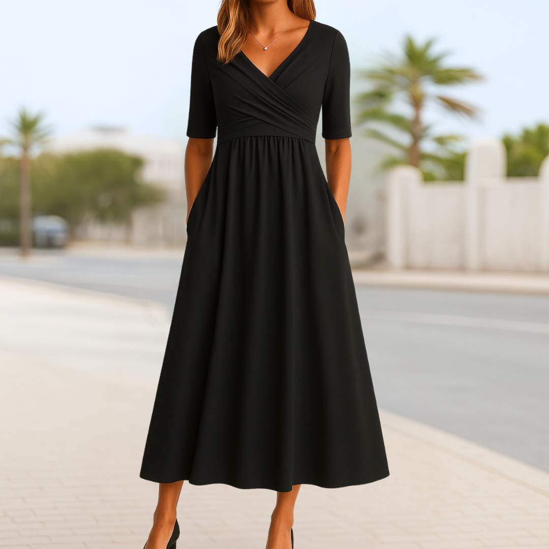 Camélia™ – Robe plissée à col en V