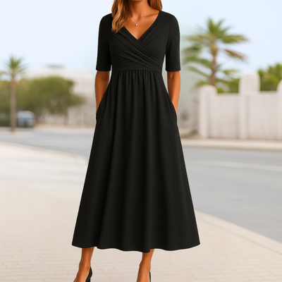 Camélia™ – Robe plissée à col en V