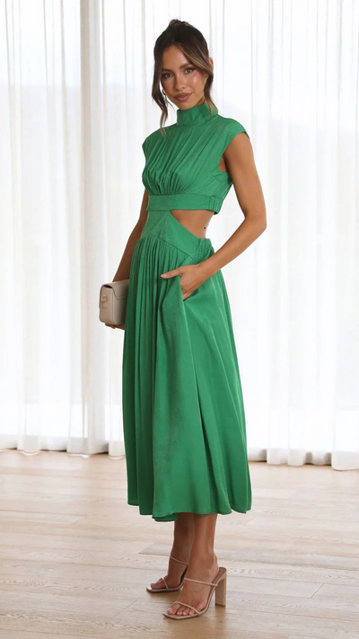 Salvina™ – Robe
