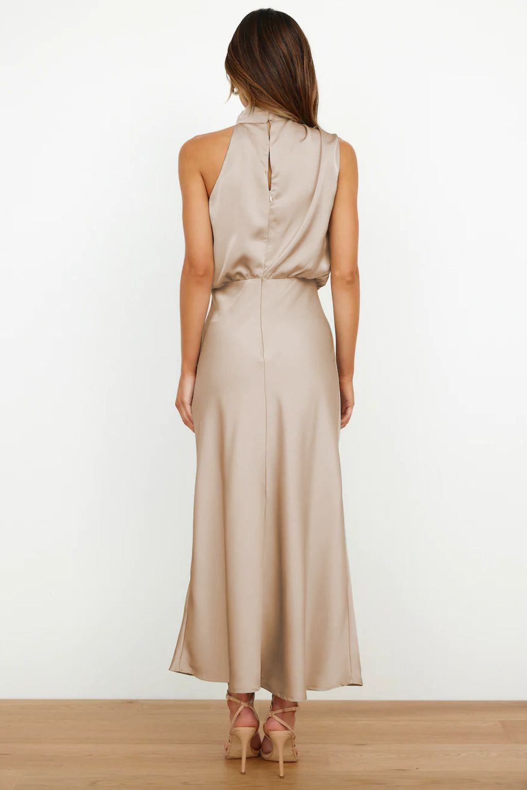 Thyra™ – Robe