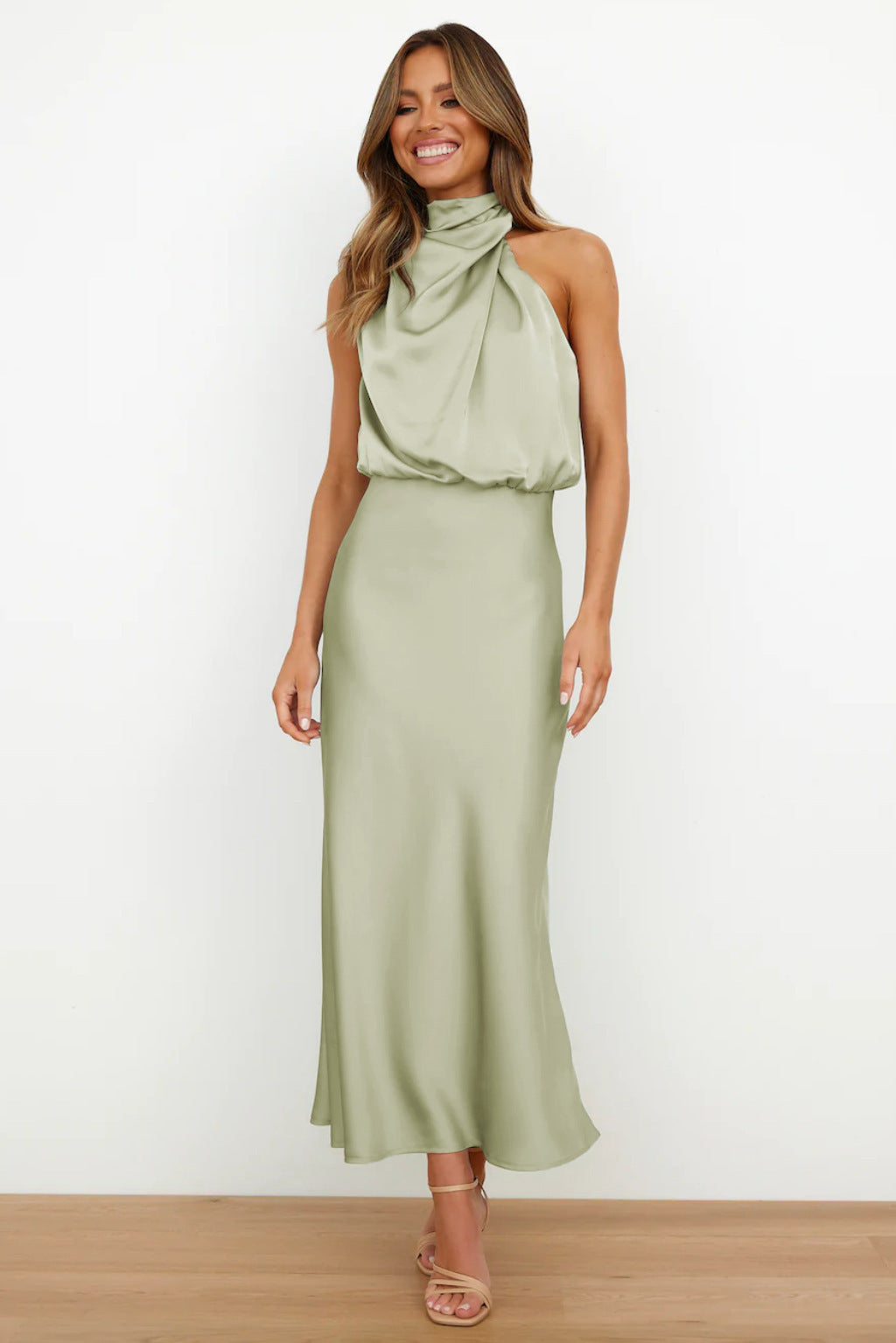 Thyra™ – Robe