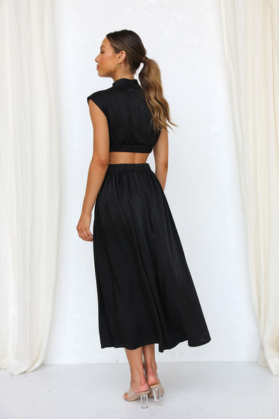 Salvina™ – Robe