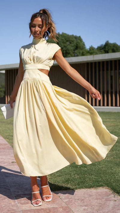 Salvina™ – Robe