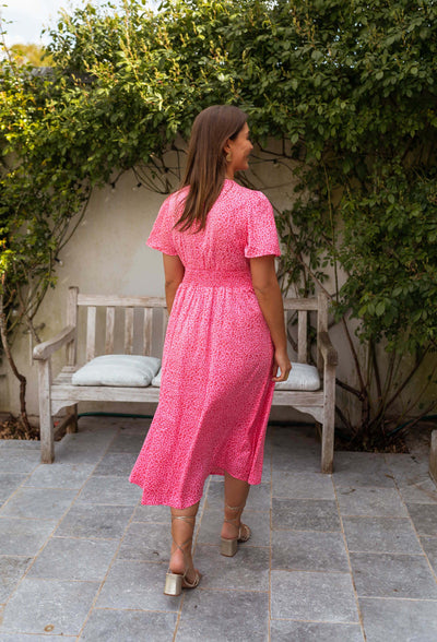Liora™ – Robe
