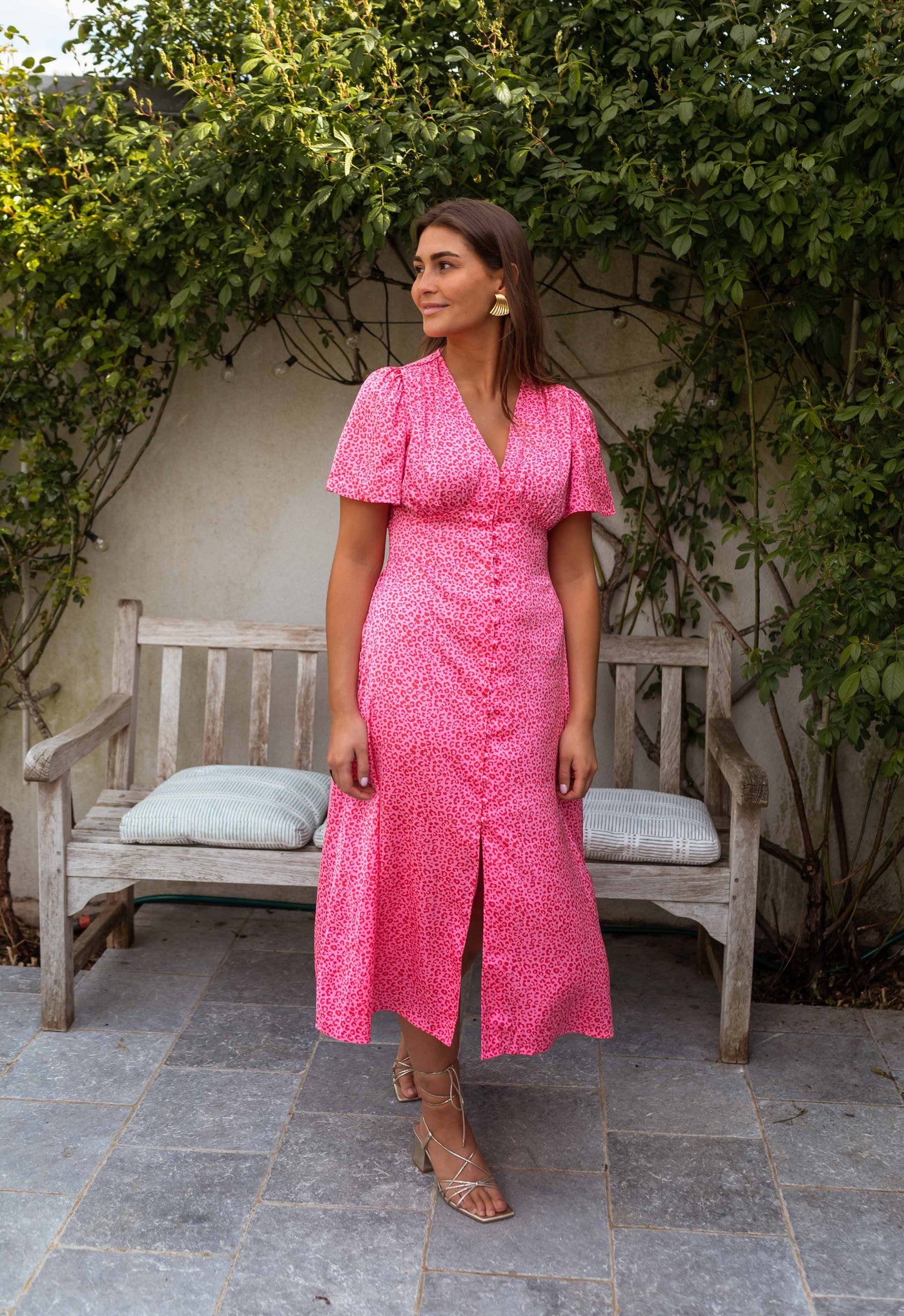 Liora™ – Robe